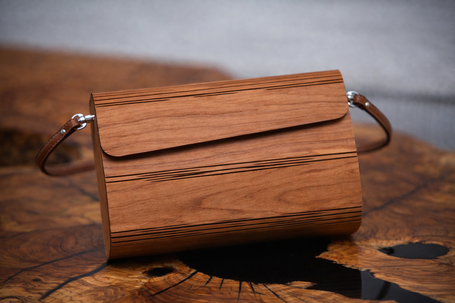 Holzhandtasche – Tragholz